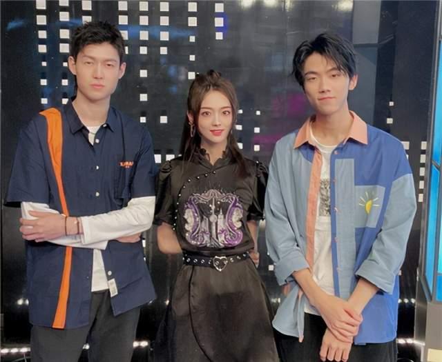 kpl吃瓜灵儿,吃瓜灵儿带你揭秘电竞圈幕后故事